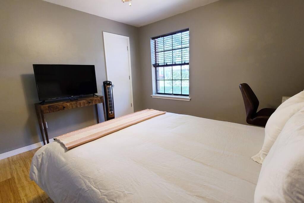 Centrally Located In Rogers And Bentonville! -Private Rooms Luaran gambar
