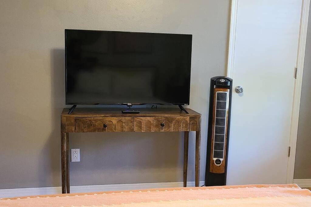 Centrally Located In Rogers And Bentonville! -Private Rooms Luaran gambar